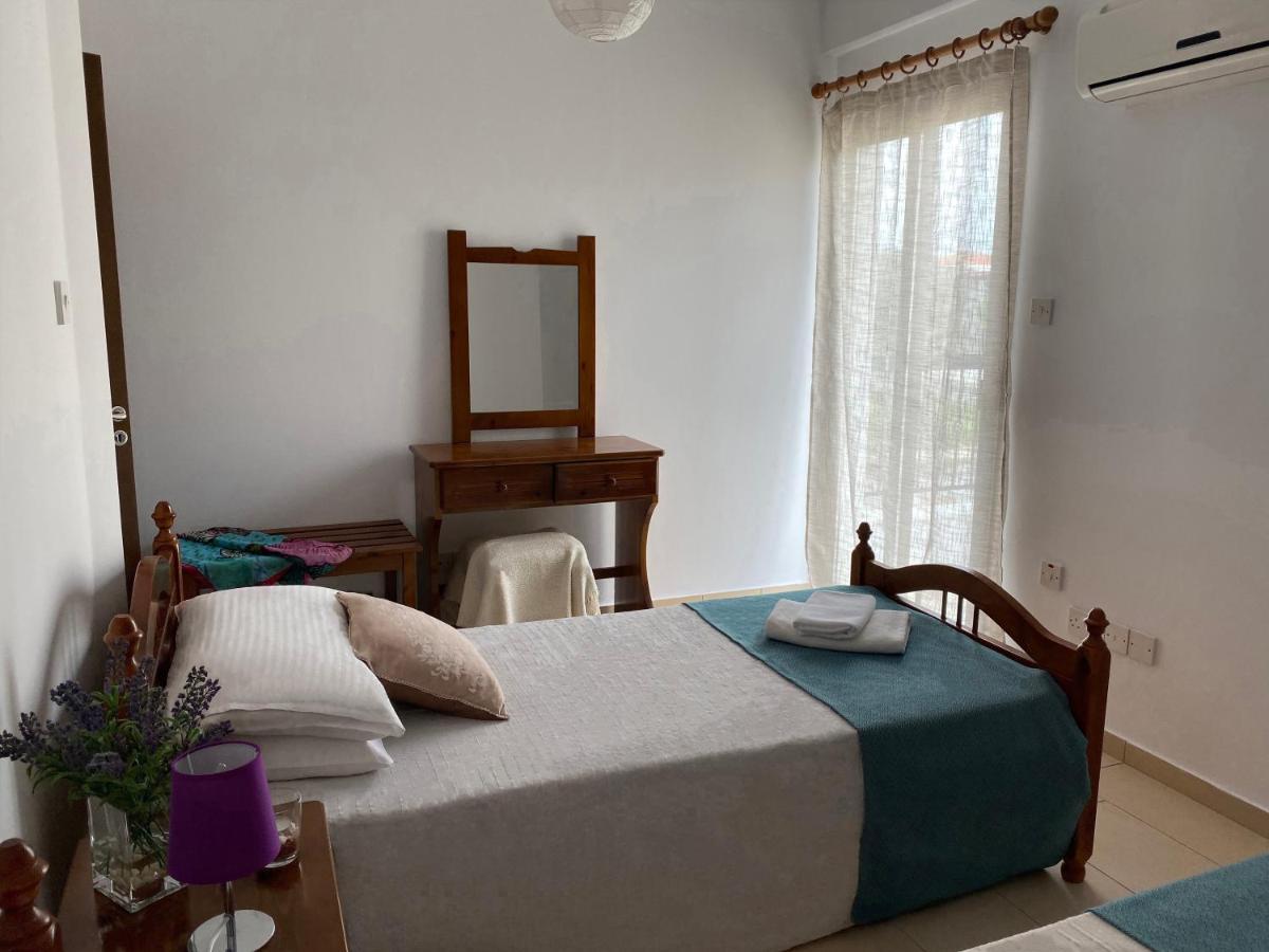 Seashell Apartments Пафос Экстерьер фото